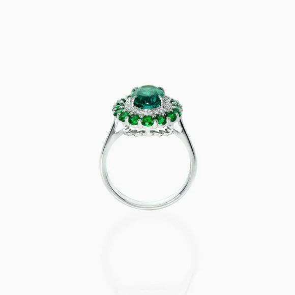 Emerald Ring - Picture 7 of 8